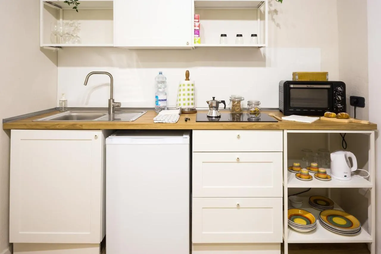 Residenza Sforza Apartment 1 Naples